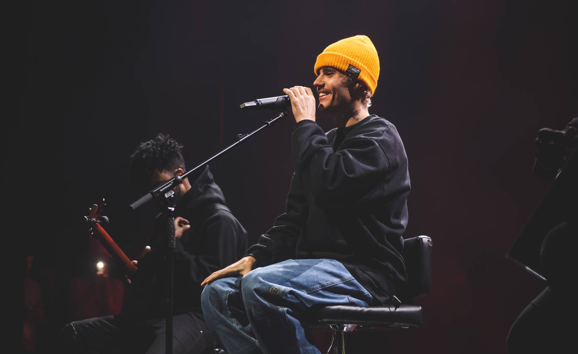 justin-bieber-estrena-album https://elpais.com/cultura/2020/02/14/actualidad/1581669775_980860.html