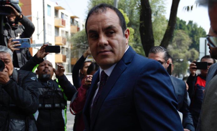 Cuauhtémoc-Blanco-Gobernador-de-morelos-en-SEIDO-FGR-FOTO-Ricardo-Aldayturriaga-3-1160x700 https://jalisco.quadratin.com.mx/principal/cuauhtemoc-blanco-resbala-con-diccion-y-matematicas-lo-tunden-en-redes/