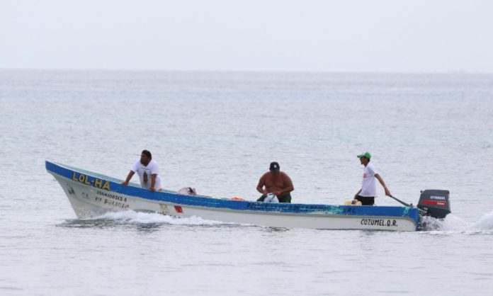 Pescador-es-severamente-herido-por-motor-de-lancha-en-Cozumel-1200x720